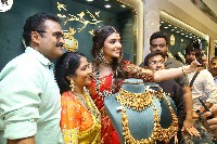 Sreeleela Inaugurates CMR Jewellery Showroom